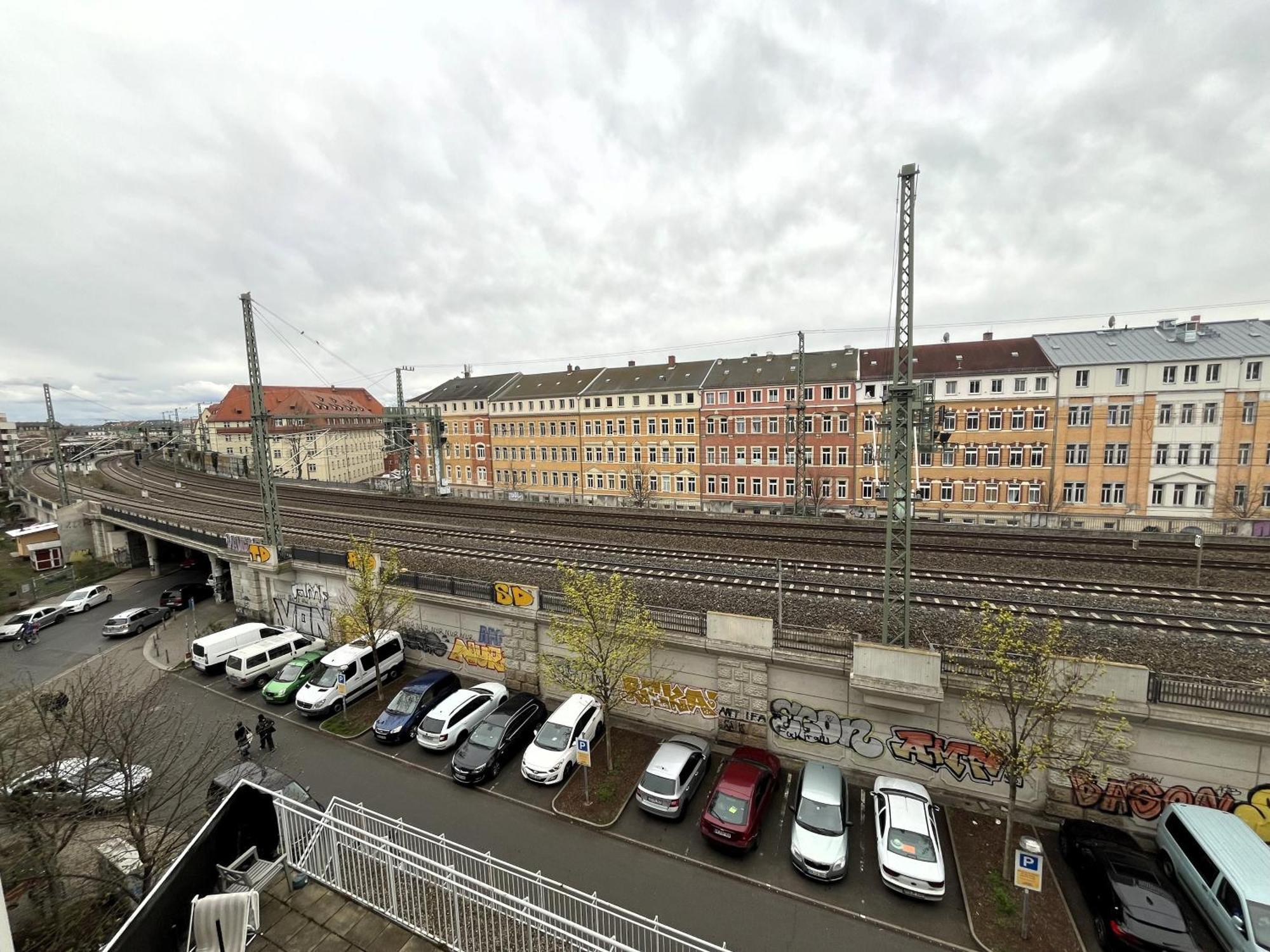 Wohnperle Neustadt - Zentral, Kostenloser Parkplatz, Lift, Klimaanlage ドレスデン エクステリア 写真