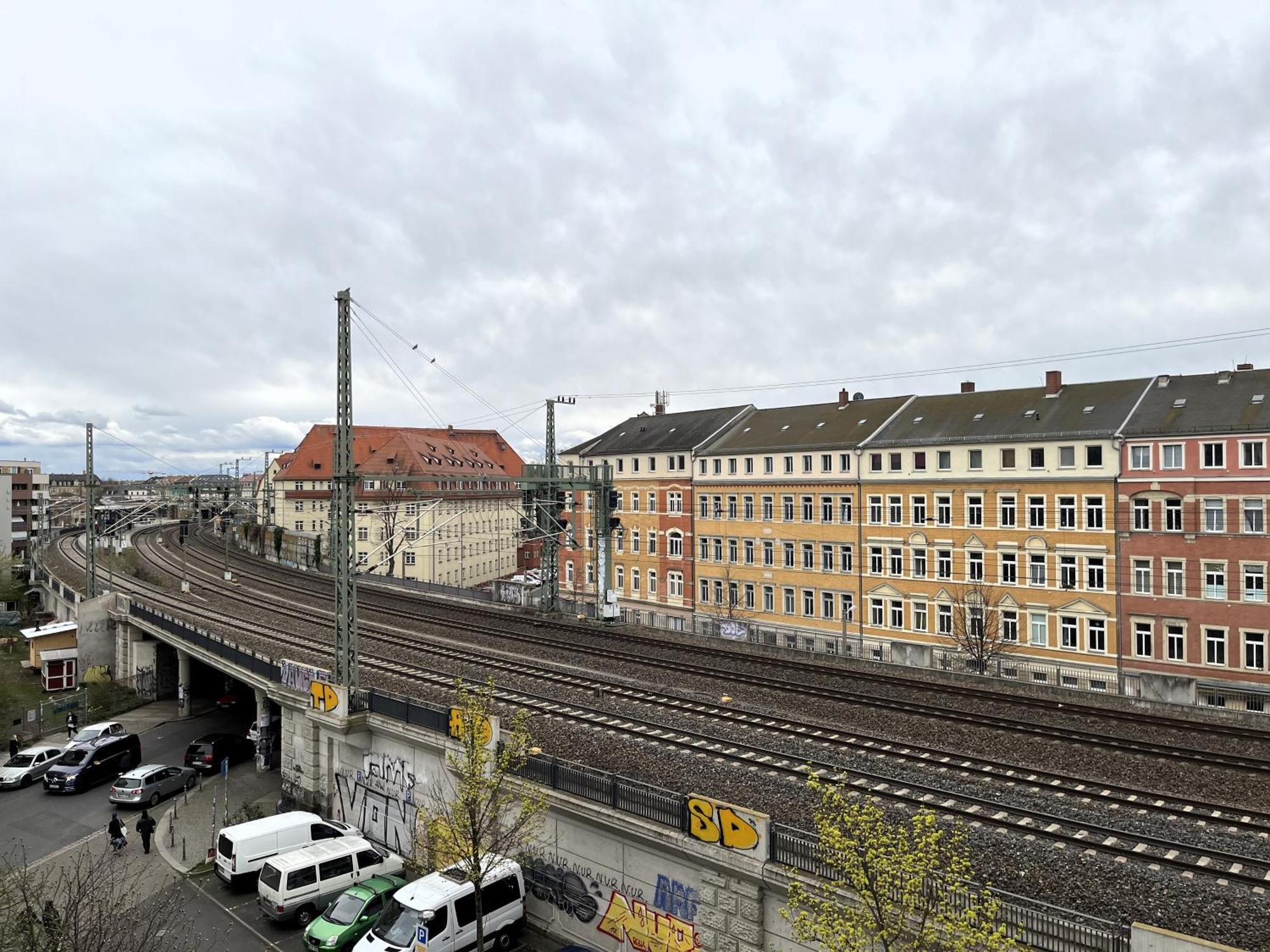 Wohnperle Neustadt - Zentral, Kostenloser Parkplatz, Lift, Klimaanlage ドレスデン エクステリア 写真